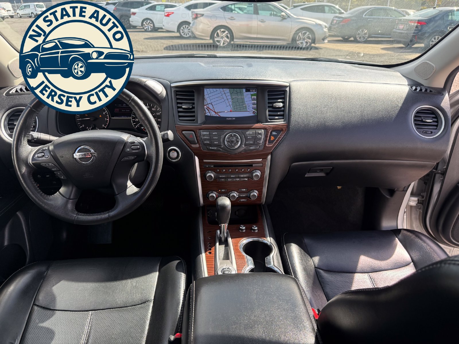 Used 2017 Nissan Pathfinder Platinum w/ Cargo Package AWD/4WD image 6