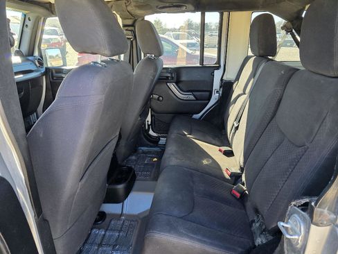 Used 2013 Jeep Wrangler Unlimited Sport w/ Connectivity Group AWD/4WD image 8