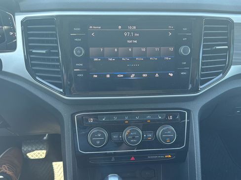 Used 2023 Volkswagen Atlas SEL AWD/4WD image 13