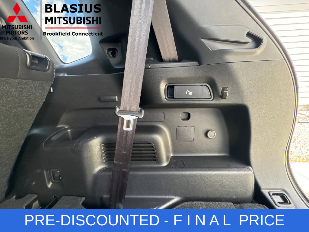 Used 2025 Mitsubishi Outlander ES AWD/4WD image 57
