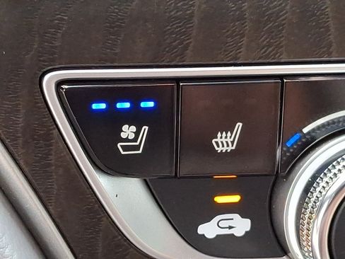 Used 2018 Honda Accord Touring image 28