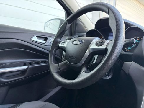 Used 2014 Ford Escape SE image 16