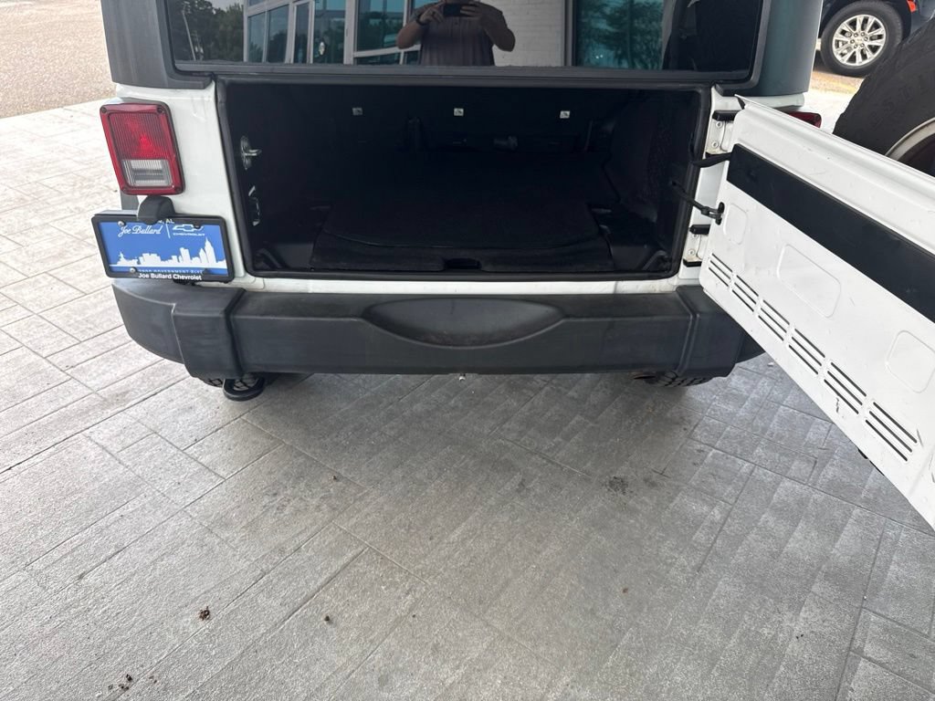 Used 2018 Jeep Wrangler Unlimited Sport S AWD/4WD image 44
