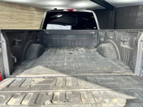 Used 2022 Ford F250 Platinum w/ FX4 Off-Road Package AWD/4WD image 22