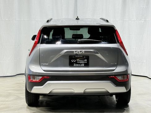 Used 2023 Kia Niro EX w/ EX Cold Weather Package image 5