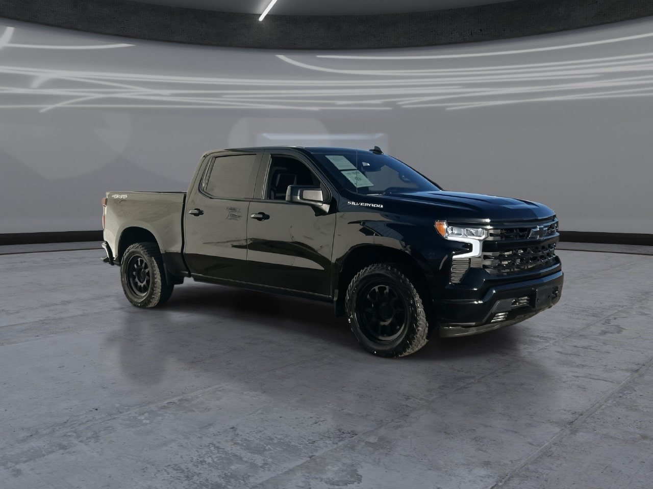 Used 2025 Chevrolet Silverado 1500 RST AWD/4WD image 2