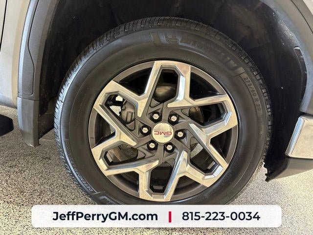 Used 2024 GMC Sierra 1500 SLT AWD/4WD image 32