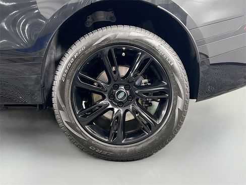 Used 2023 Land Rover Range Rover Velar R-Dynamic S image 32