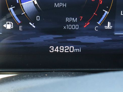 Used 2025 Chevrolet Equinox LT w/ Convenience Package II FWD image 25