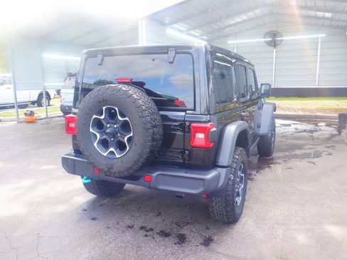 Used 2023 Jeep Wrangler Unlimited Rubicon 4xe w/ Cold Weather Group AWD/4WD image 2