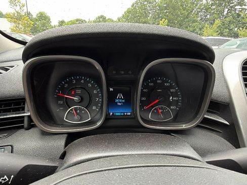 Used 2015 Chevrolet Malibu LT FWD image 28
