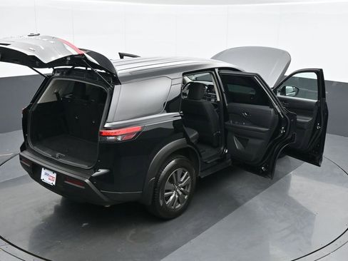 Used 2025 Nissan Pathfinder S AWD/4WD image 39