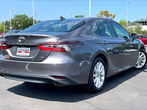 Used 2024 Toyota Camry LE w/ Convenience Package FWD image 12