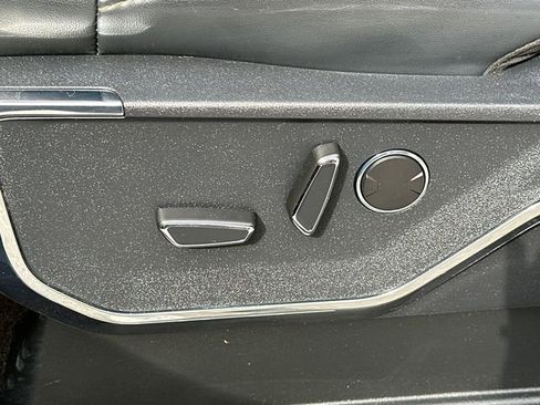 Used 2022 Ford F150 Platinum image 40