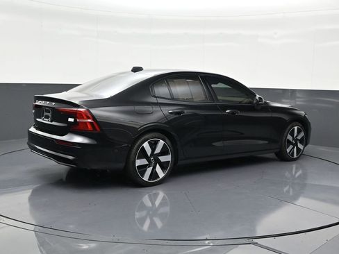 Certified 2024 Volvo S60 T8 Plus image 6