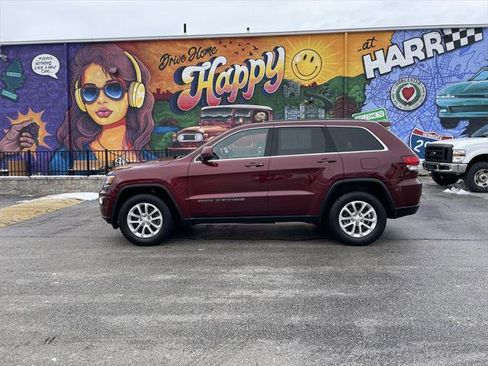 Certified 2022 Jeep Grand Cherokee Laredo E image 2