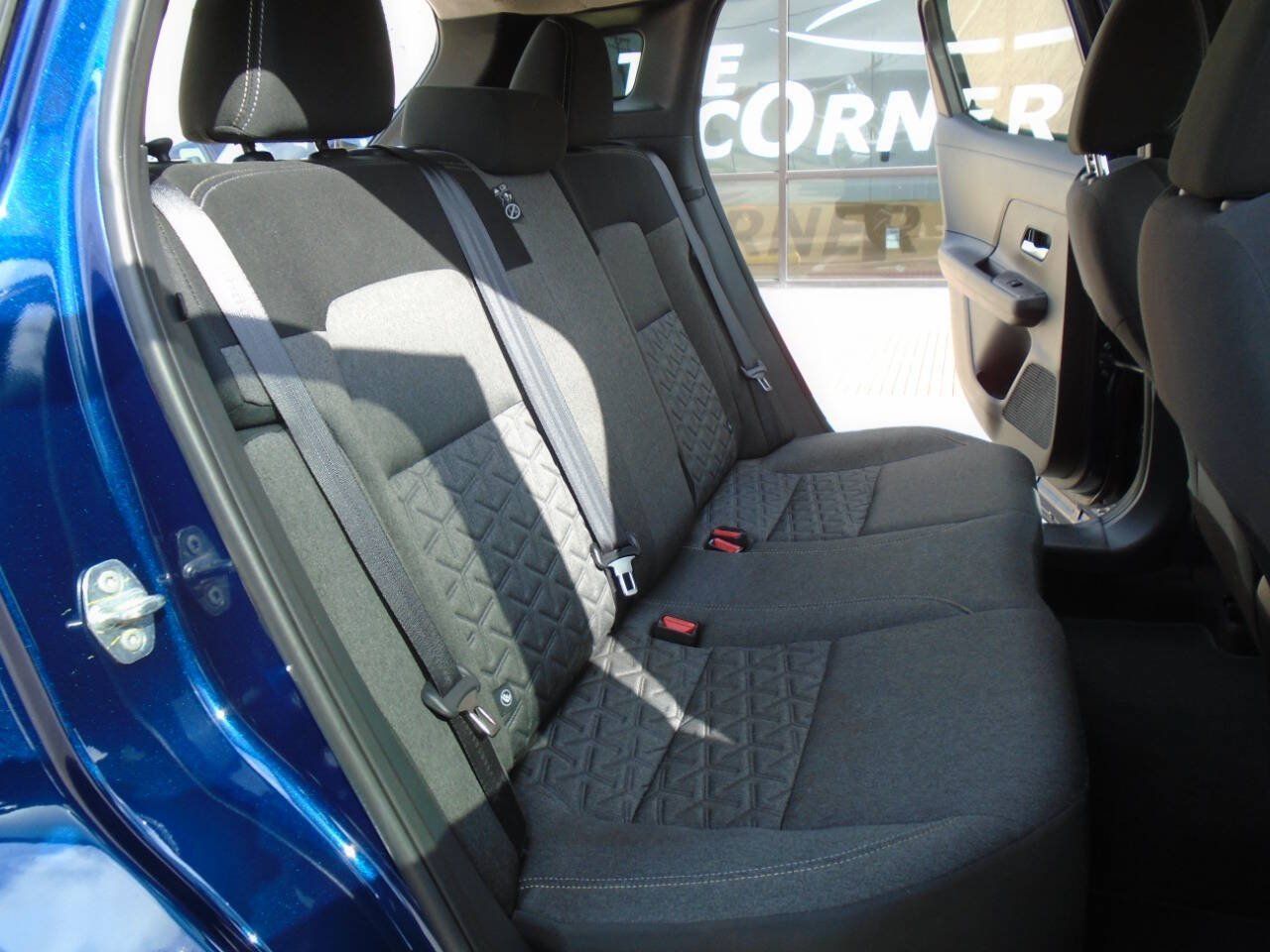 Used 2025 Nissan Kicks SV FWD image 11