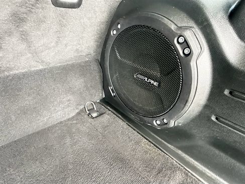 Used 2023 Jeep Wrangler Unlimited Sahara AWD/4WD image 30