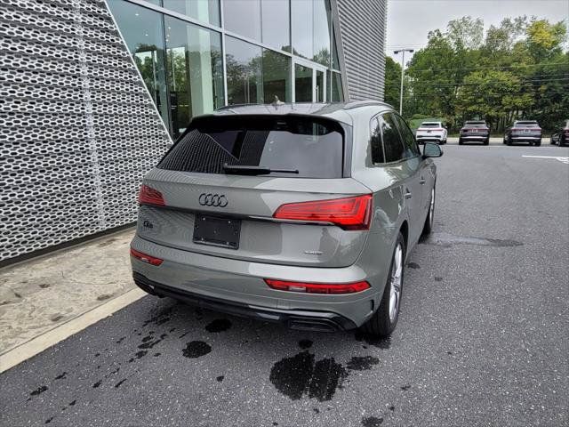 Used 2024 Audi Q5 e Premium Plus w/ Premium Plus Package AWD/4WD image 6