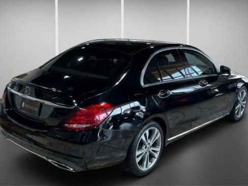 Used 2018 Mercedes-Benz C 300 Sedan image 5