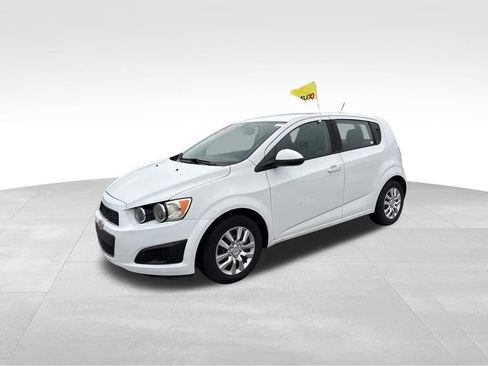 Used 2016 Chevrolet Sonic LS image 4