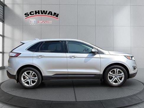 Used 2018 Ford Edge Titanium AWD/4WD image 3