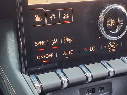 Used 2026 GMC Terrain AT4 AWD/4WD image 15