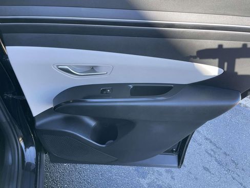 Used 2024 Hyundai Tucson SE image 42