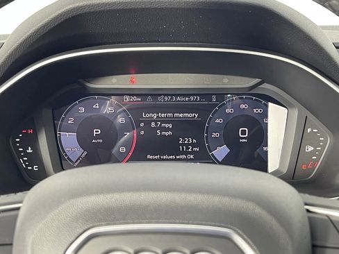 New 2025 Audi Q3 2.0T Premium image 26