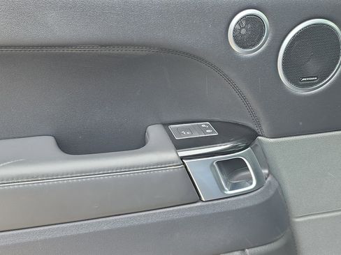 Used 2019 Land Rover Range Rover Sport HSE AWD/4WD image 14
