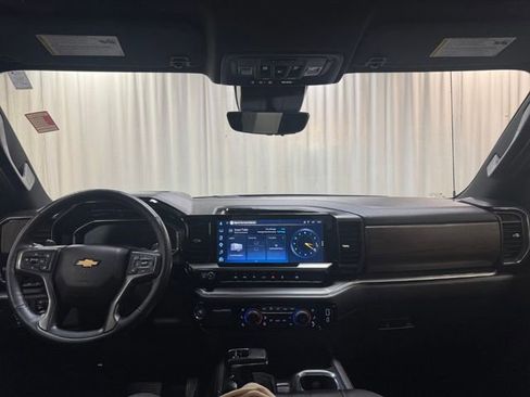 Used 2025 Chevrolet Silverado 1500 High Country w/ High Country Premium Package AWD/4WD image 30