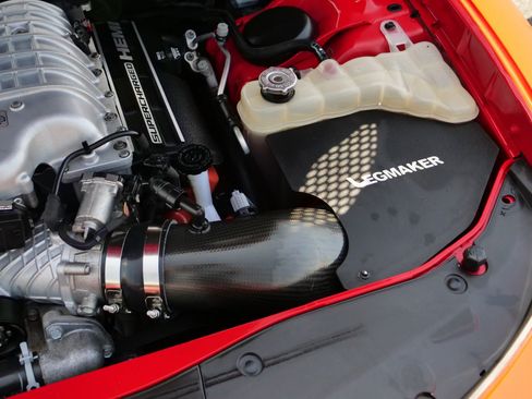 Used 2018 Dodge Charger SRT Hellcat RWD image 14