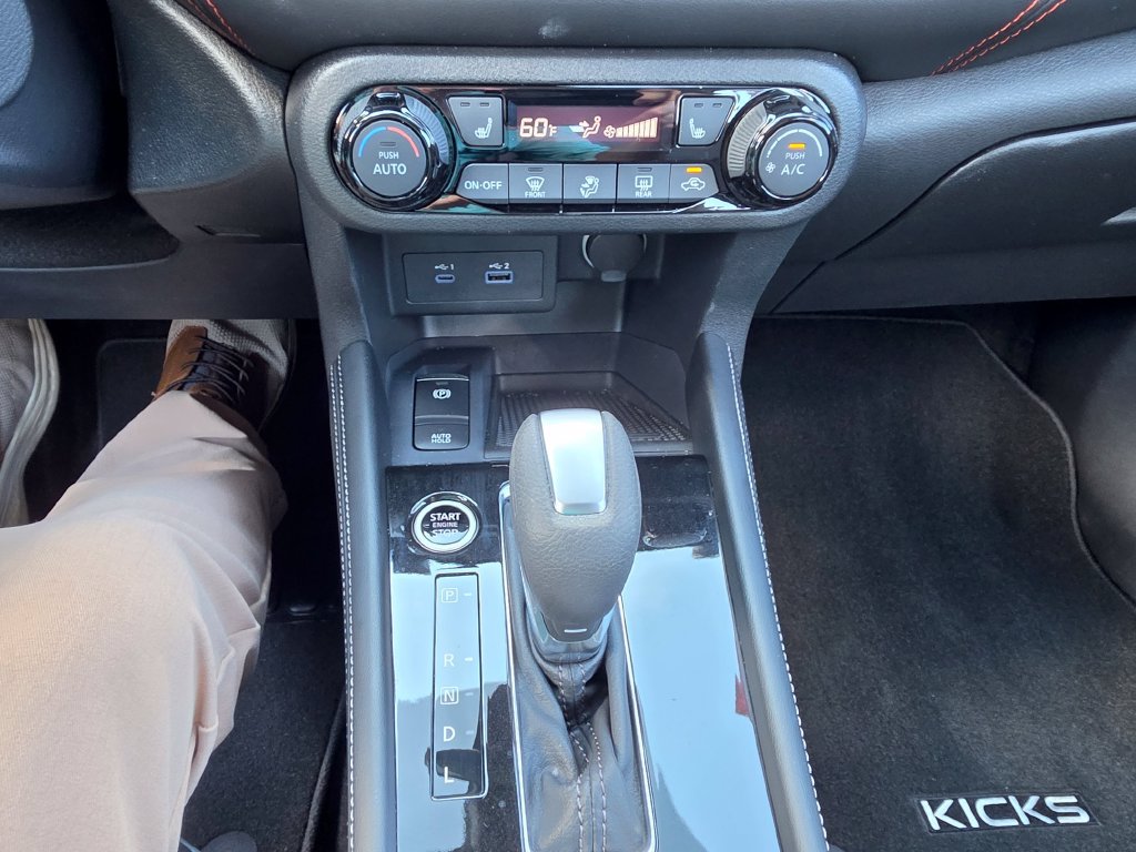 Certified 2024 Nissan Kicks SR w/ SR Premium Package FWD image 22