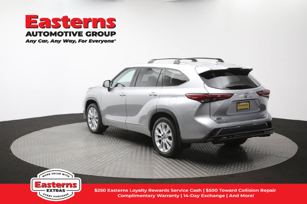 Used 2021 Toyota Highlander Limited AWD/4WD image 70