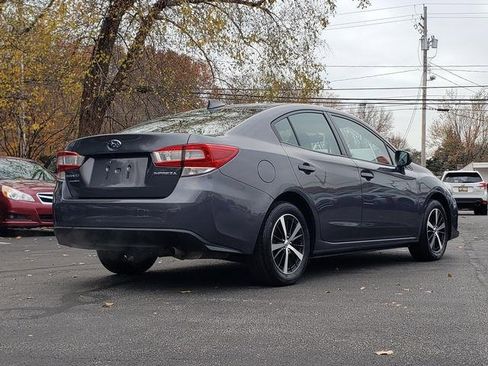 Certified 2022 Subaru Impreza 2.0i Premium image 3