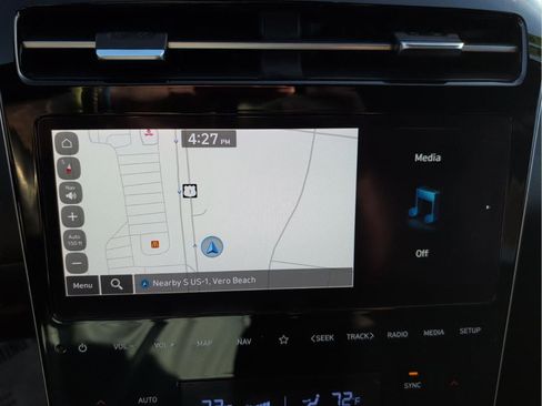 Used 2023 Hyundai Santa Cruz SEL Premium image 16