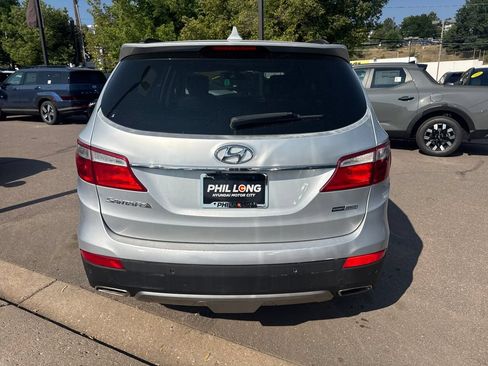 Used 2016 Hyundai Santa Fe SE w/ Option Group 03 AWD/4WD image 12