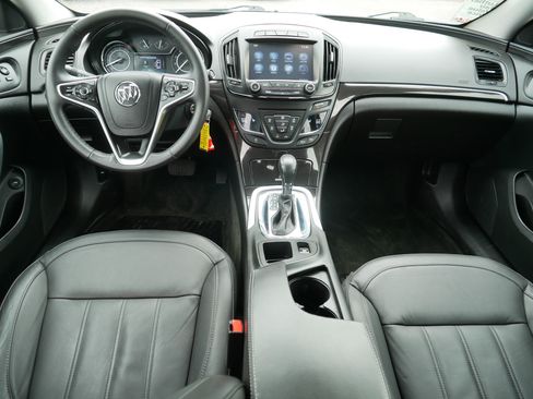 Used 2017 Buick Regal FWD image 10