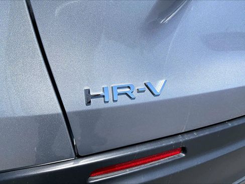 Used 2023 Honda HR-V LX image 10