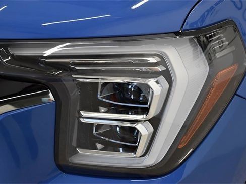 Used 2025 GMC Terrain Elevation w/ Technology Package II image 17