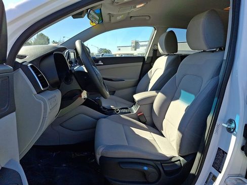 Used 2020 Hyundai Tucson SE image 14