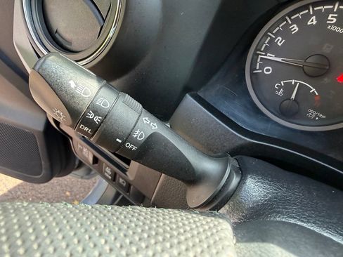 Used 2019 Toyota Tacoma TRD Off-Road w/ Technology Package AWD/4WD image 30