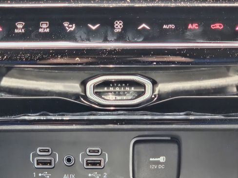 New 2026 Jeep Grand Cherokee L Limited image 13