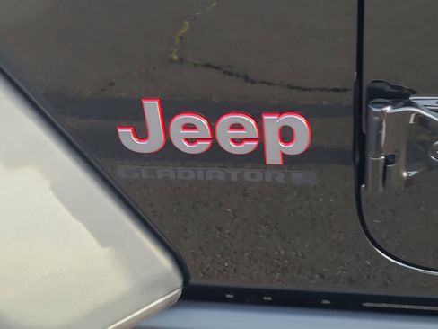 New 2026 Jeep Gladiator Rubicon image 15