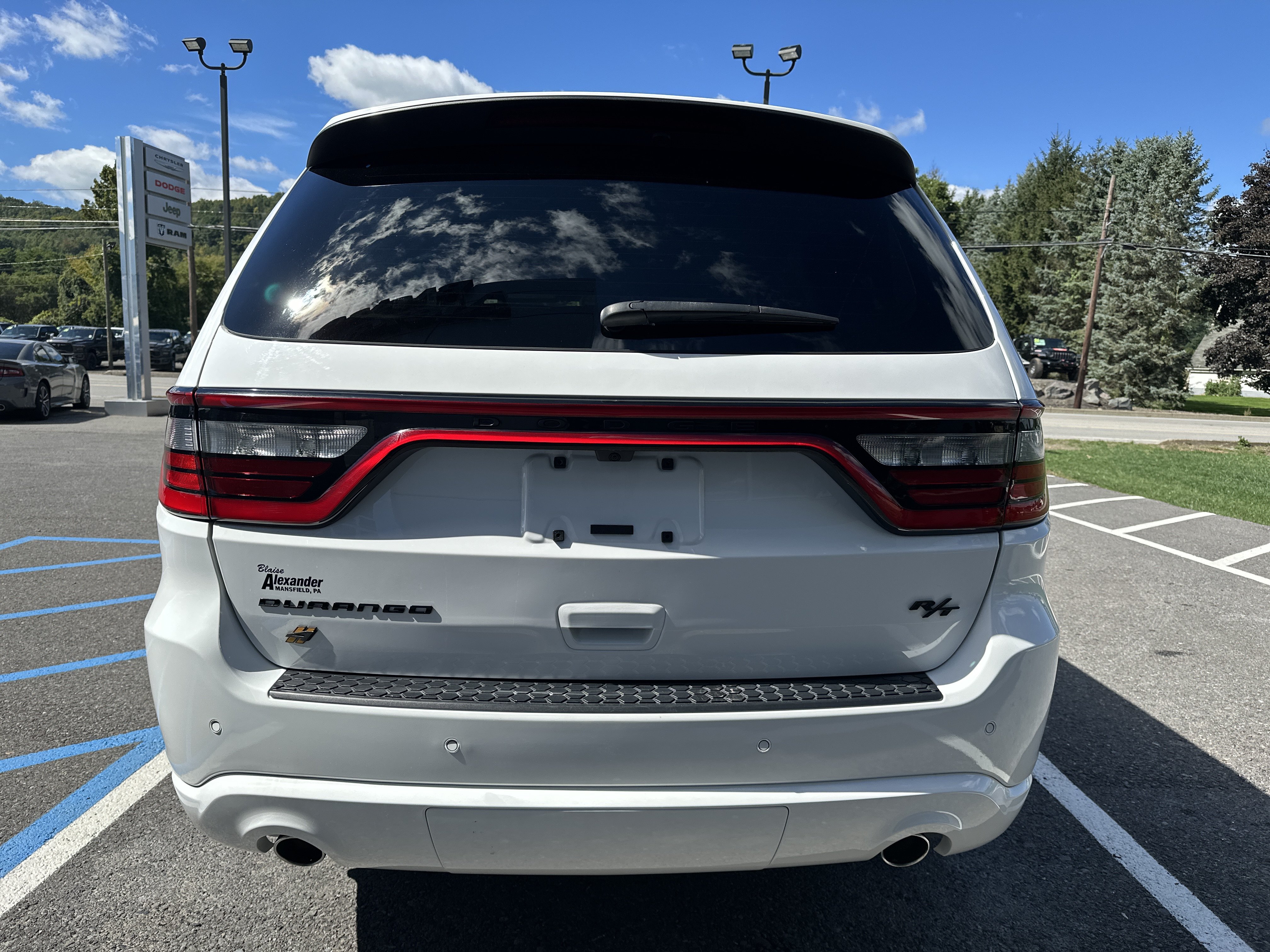 Used 2023 Dodge Durango R/T AWD/4WD image 4