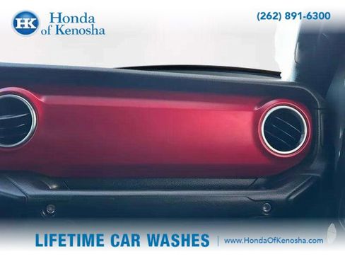 Used 2023 Jeep Gladiator Rubicon w/ Cold Weather Group image 11