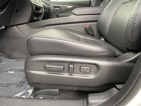 Used 2025 Honda Ridgeline RTL+ image 15