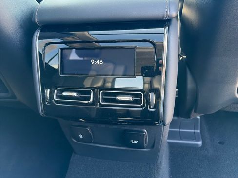 Used 2025 Lincoln Aviator AWD w/ Jet Appearance Package image 35