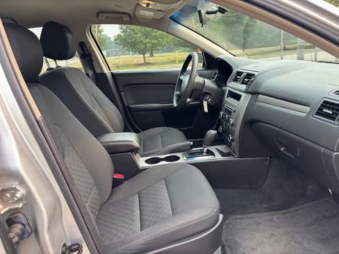 Used 2012 Ford Fusion SE FWD image 10