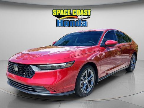 Used 2023 Honda Accord EX image 10